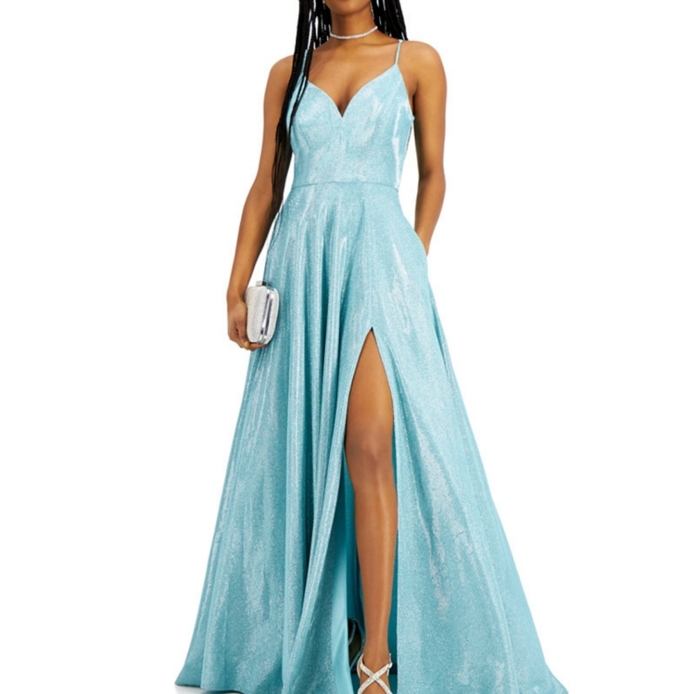 Formal dress for wedding,  prom, special occassion - Picture 2 of 5